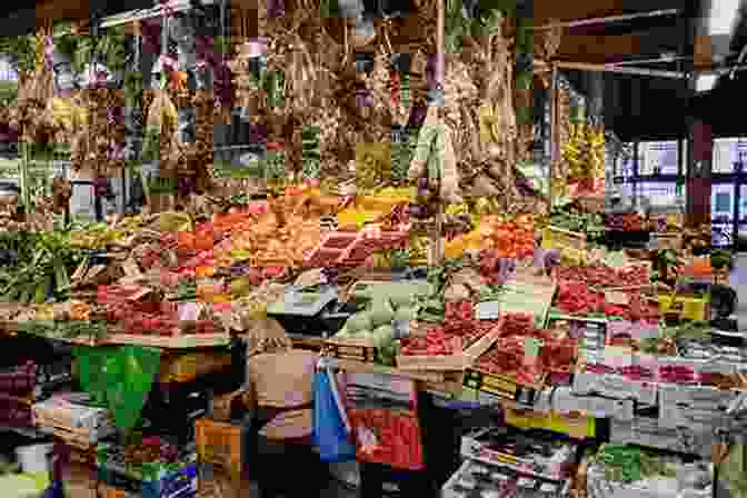 Vibrant Local Market In Tuscany, Showcasing Fresh Produce, Artisan Crafts, And Traditional Delicacies DK Eyewitness Top 10 Florence And Tuscany (Pocket Travel Guide)